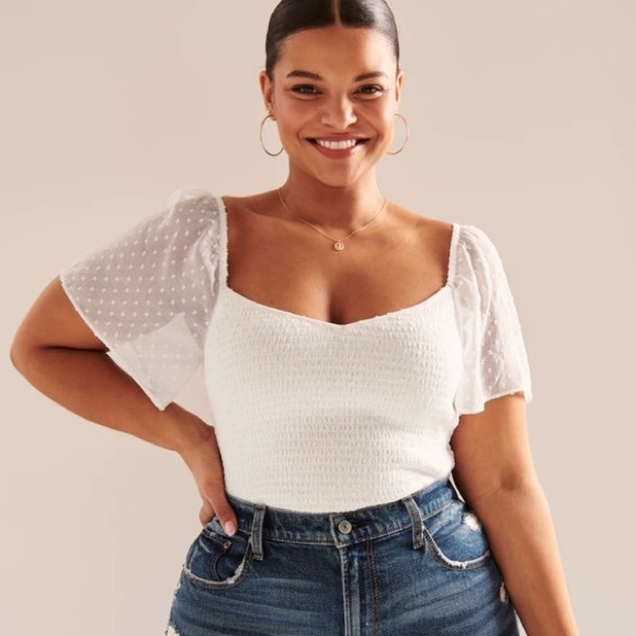 Abercrombie & Fitch Tops - Abercrombie & Fitch Women’s All-Over Smocked Flutter Sleeve Top in White (XS)